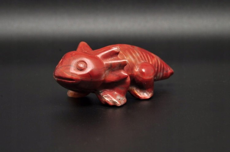 * JASPIS CZERWONY PIĘKNA FIGURKA AKSOLOTL AMBYSTOMA MEKSYKAŃSKA NR 7 *