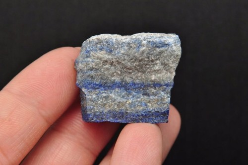 * LAPIS LAZULI SUROWY MINERAŁ PIĘKNY NIEBIESKI KOLOR DROBINKI PIRYTU NR 1 *