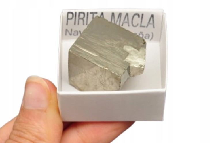 * KOSTKA PIRYTU HISZPANIA PRZEPIĘKNY OKAZ INTERESUJĄCY MINERAŁ NR 4 *