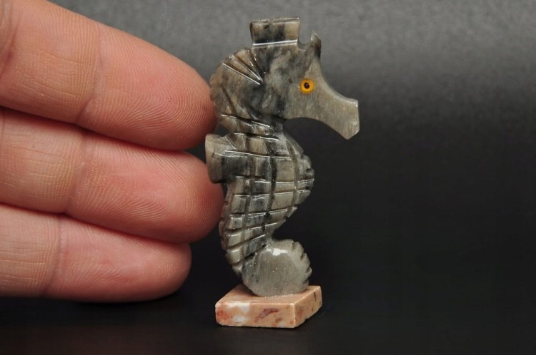 * STEATYT KAMIEŃ MYDLANY KONIK MORSKI KOŃ FIGURKA JAKO OZDOBA NR 56 *