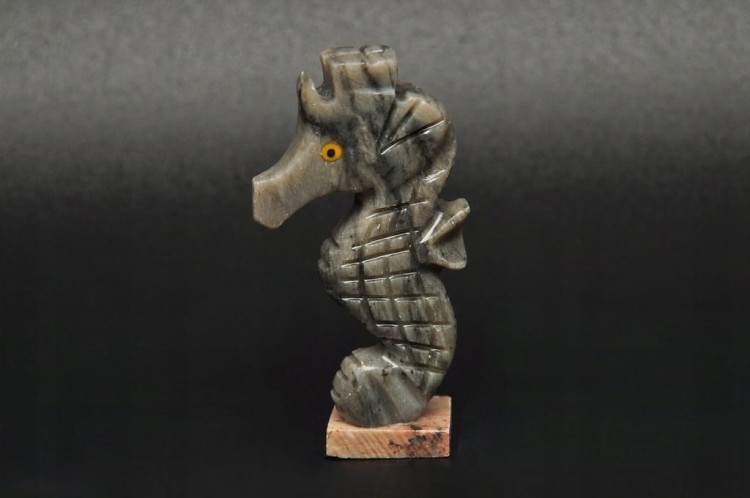 * STEATYT KAMIEŃ MYDLANY KONIK MORSKI KOŃ FIGURKA JAKO OZDOBA NR 56 *