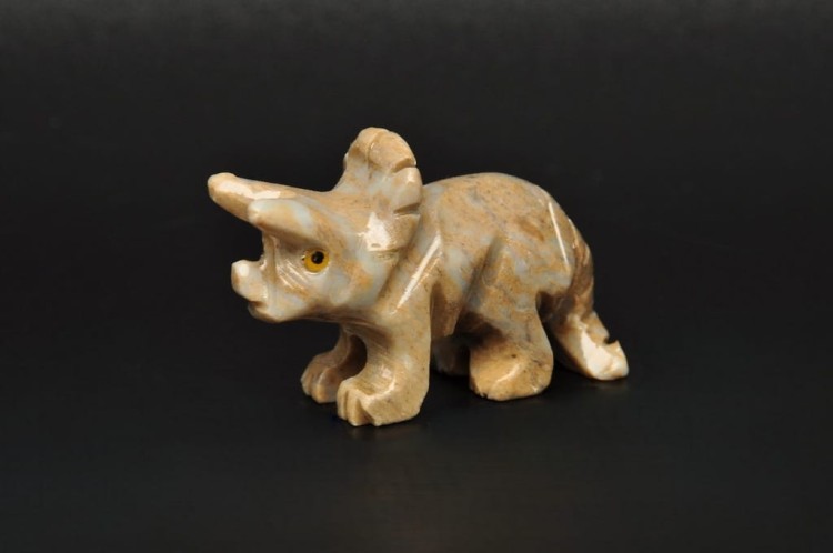 * STEATYT KAMIEŃ MYDLANY DINOZAUR TRICERATOPS DOBRA JAKOŚĆ NR 57 *