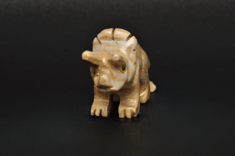 * STEATYT KAMIEŃ MYDLANY DINOZAUR TRICERATOPS DOBRA JAKOŚĆ NR 57 *