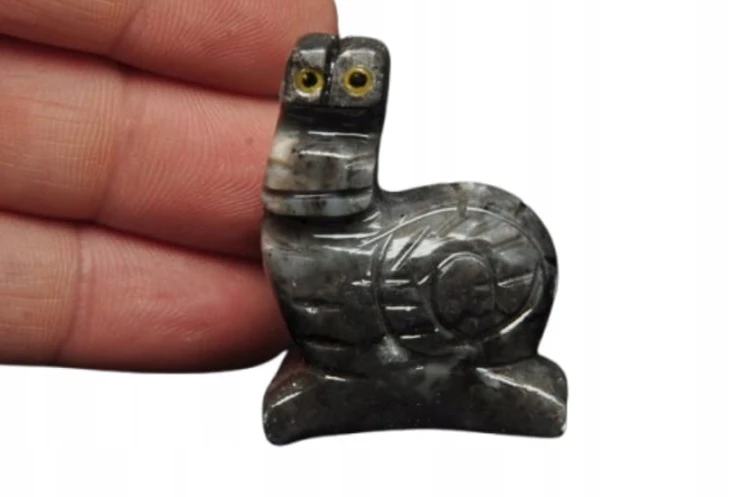 * STEATYT KAMIEŃ MYDLANY PERU ŚLIMAK SZARY MINERAŁ NA OZDOBĘ NR 74 *