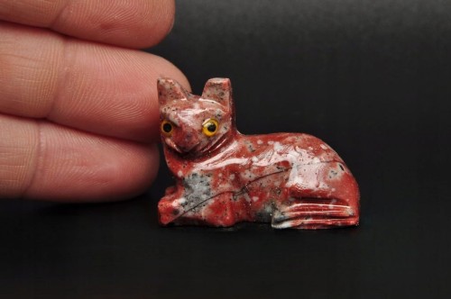 * STEATYT KAMIEŃ MYDLANY FIGURKA KOT CZERWONA BARWA OKAZ NR 72 *