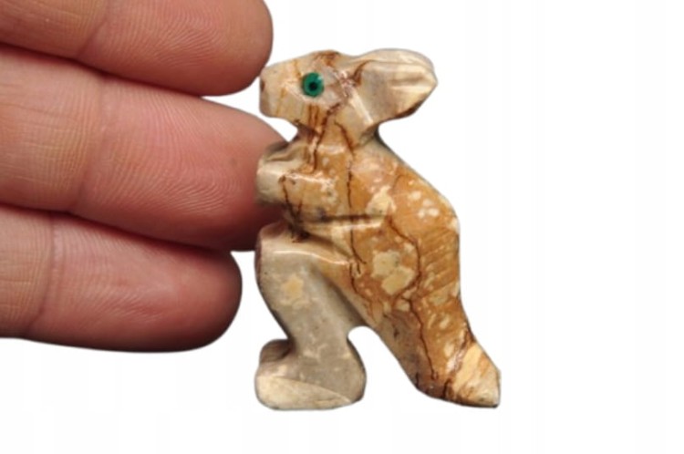* STEATYT KAMIEŃ MYDLANY PERU KANGUR ŚLICZNA FIGURKA JAKO DEKORACJA NR 101
