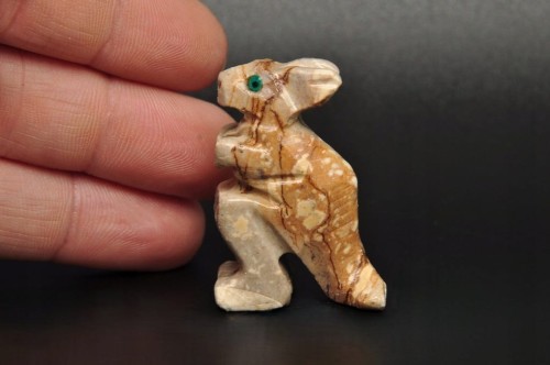 * STEATYT KAMIEŃ MYDLANY PERU KANGUR ŚLICZNA FIGURKA JAKO DEKORACJA NR 101