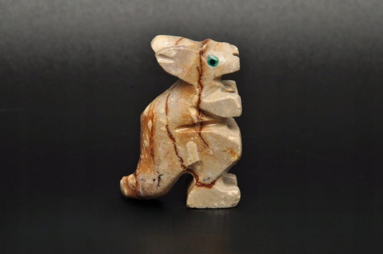 * STEATYT KAMIEŃ MYDLANY PERU KANGUR ŚLICZNA FIGURKA JAKO DEKORACJA NR 101