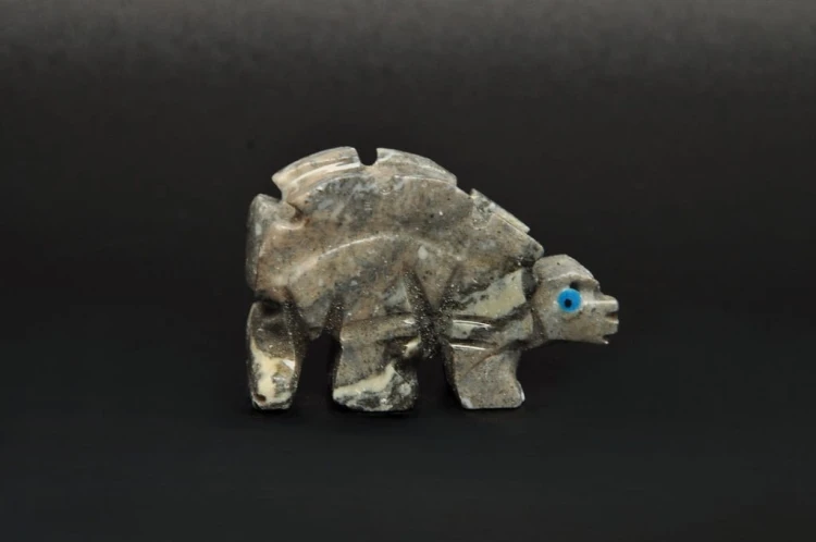 * STEATYT KAMIEŃ MYDLANY PERU DINOZAUR MINERAŁ NATURALNY RĘKODZIEŁO NR 83 *