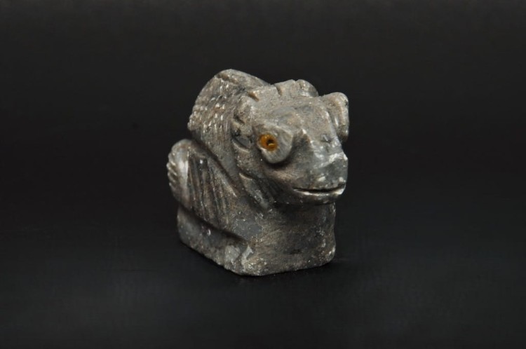 * STEATYT KAMIEŃ MYDLANY PERU KAMELEON SZARY KOLOR FIGURKA JAKO PREZENT 80