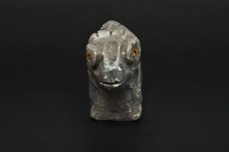 * STEATYT KAMIEŃ MYDLANY PERU KAMELEON SZARY KOLOR FIGURKA JAKO PREZENT 80