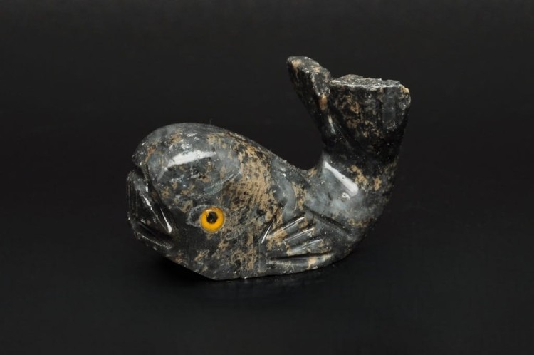 * STEATYT KAMIEŃ MYDLANY PERU WIELORYB CIEMNA BARWA FIGURKA NR 79 *