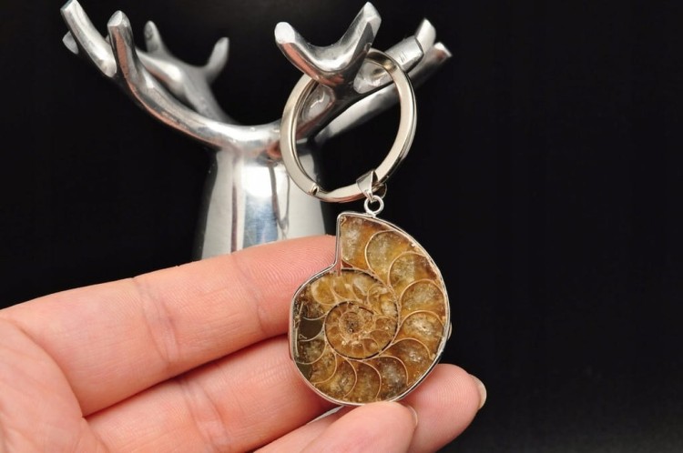 * AMONIT MADAGASKAR BRELOK BRELOCZEK DOSKONAŁY POMYSŁ NA PREZENT NR 9 *