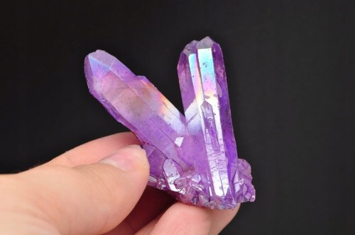 * KWARC FIOLETOWY KRYSZTAŁ GÓRSKI PURPLE AURA BRAZYLIA ZROST NR 4 *
