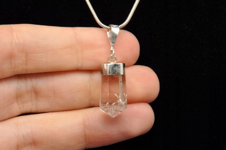 * TOPAZ PAKISTAN CUDOWNA ZAWIESZKA NATURALNY MINERAŁ NR 15 *