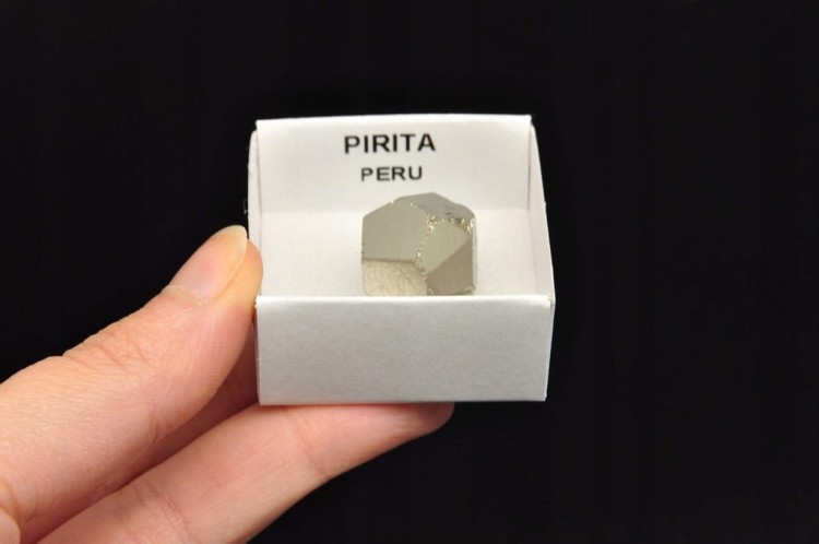* KOSTKA PIRYTU PERU PRZEPIĘKNY OKAZ BARDZO DOBRA JAKOŚĆ NR 3 *