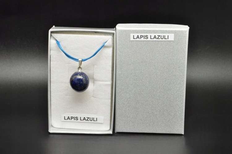 * LAPIS LAZULI PIĘKNA ZAWIESZKA KAMIEŃ BARDZO DOBREJ JAKOŚCI NR 28 *