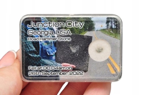 * METEORYT JUNCTION CITY GEORGIA USA MALUTKI ODŁAMEK METEORYTU NR 6 *