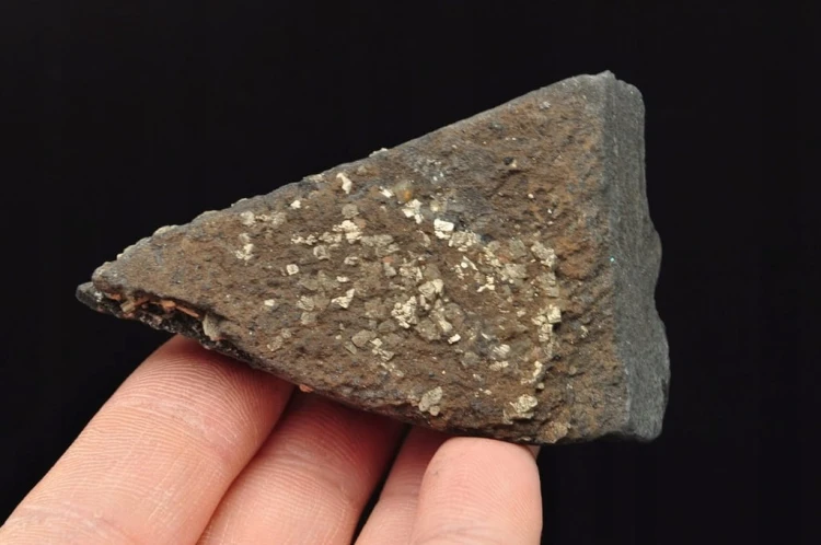 * SZUNGIT Z PIRYTEM BRAZYLIA ZJAWISKOWY MINERAŁ IDEALNY DO KOLEKCJI NR 8 *
