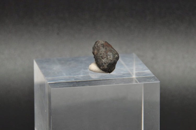 * METEORYT CZELABIŃSK CHELYABINSK ROSJA ORYGINALNY WYJĄTKOWY OKAZ NR 1 *