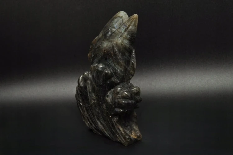 * LABRADORYT MADAGASKAR FIGURKA RZEŹBA DELFIN PIĘKNIE WYPOLEROWANY NR 5 *