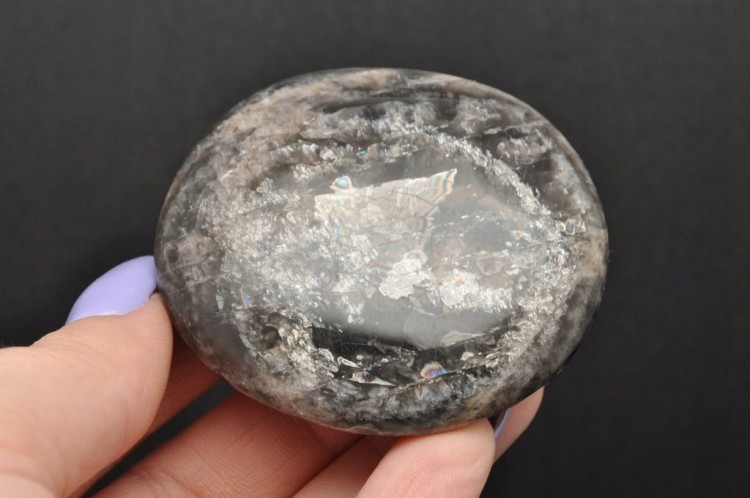 * KAMIEŃ KSIĘŻYCOWY MOONSTONE MINERAŁ NATURALNY POLEROWANY OKAZ NR GKKS04 *