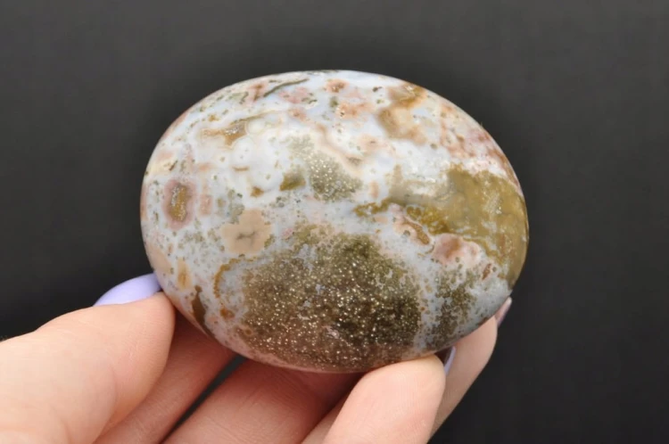 * JASPIS ORBIKULARNY OCEANICZNY MINERAŁ O ZJAWISKOWYM PRZEKROJU NR 6 *