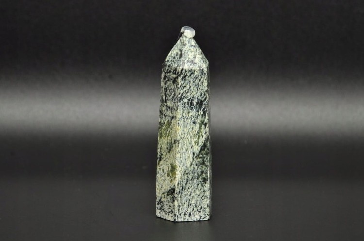 * SERPENTYNIT SERPENTYN INTERESUJĄCY OBELISK WIEŻA CIEKAWY OKAZ NR 2 *