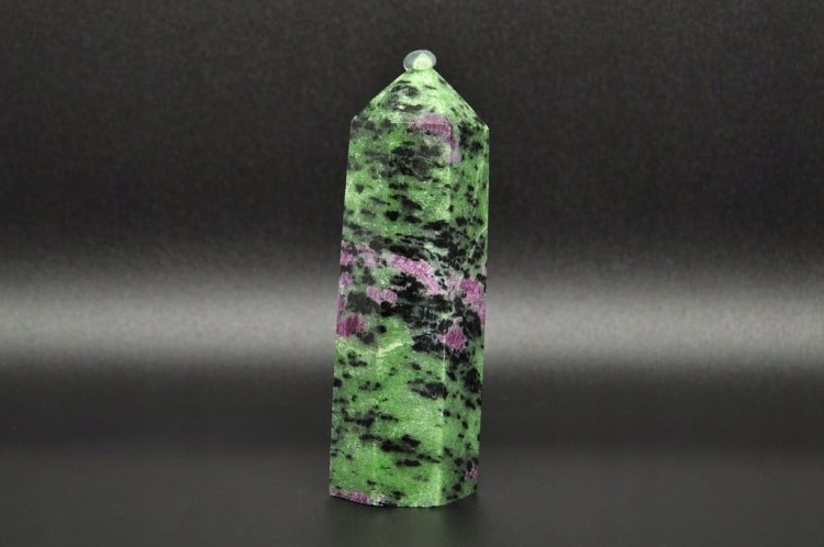 * RUBIN W ZOISYCIE NATURALNY KAMIEŃ OBELISK WIEŻA CIEKAWY WZÓR NR 2 *