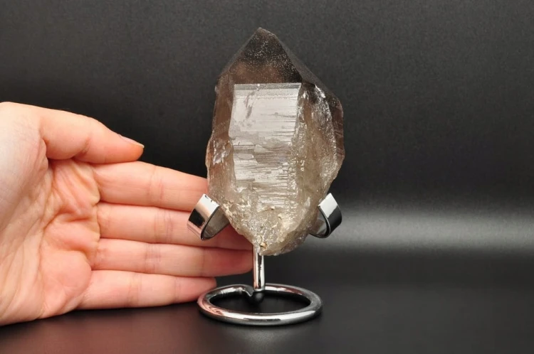 * KWARC DYMNY MALAWI ŚLICZNY SUROWY OKAZ PIĘKNY MINERAŁ NR 10 *