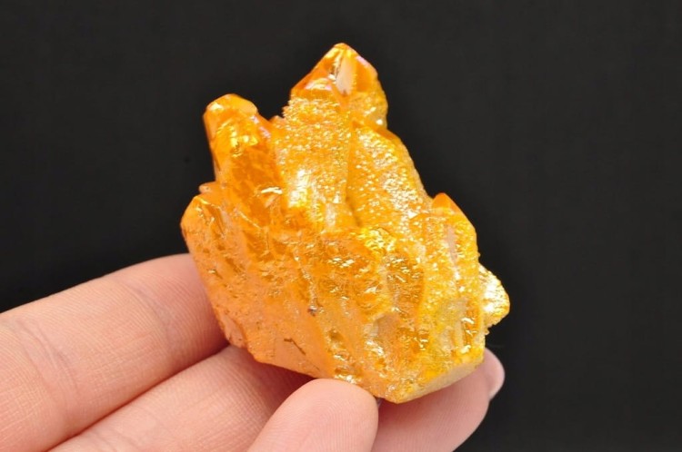 * KWARC POMARAŃCZOWY ORANGE AURA MINERAŁ O PIĘKNYM BŁYSKU NR 1 *