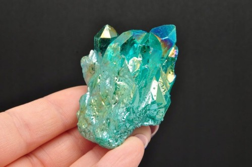 * KWARC GREEN AURA ZIELONY KRYSZTAŁ CIEKAWY OKAZ JAKO DEKORACJA NR 3 *