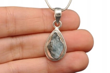 * AKWAMARYN PIĘKNA ZAWIESZKA NATURALNY MINERAŁ SREBRO 925 NR 10 *