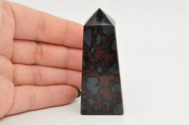 * OBSYDIAN MAHONIOWY ARMENIA OBELISK WIEŻA IDEALNA JAKO PREZENT NR 2 *