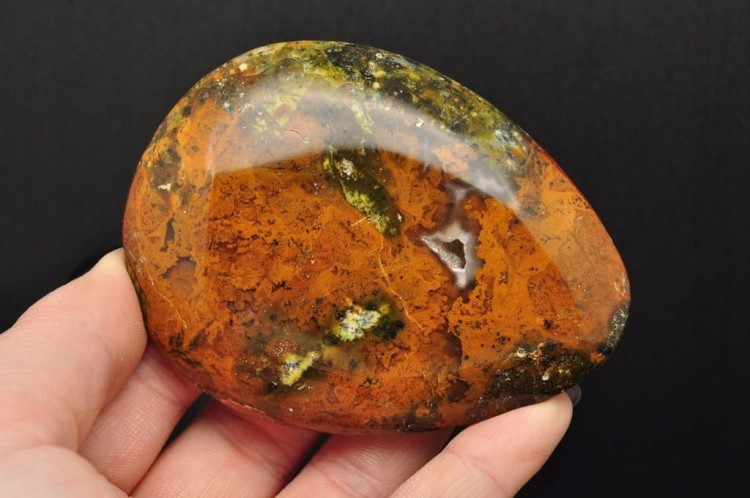 * OPAL ZIELONY PŁASKI MINERAŁ ZIELONO-BRĄZOWA BARWA SZLIFOWANY OKAZ NR 3 *