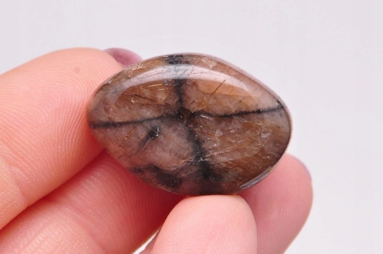 * CHIASTOLIT KAMIEŃ KRZYŻOWY BĘBNOWANY POLEROWANY MINERAŁ NATURALNY NR 5 *