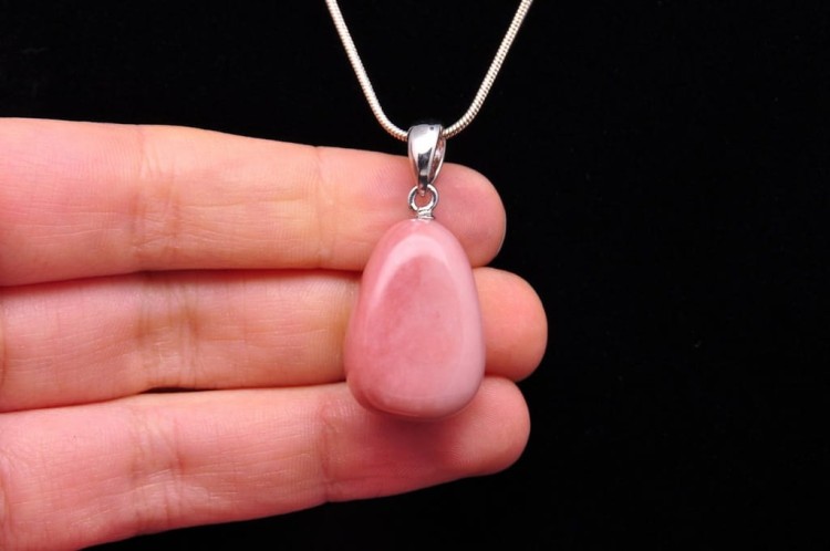 * OPAL RÓŻOWY PERU UROKLIWA ZAWIESZKA ŚLICZNA PASTELOWA BARWA NR 31 *