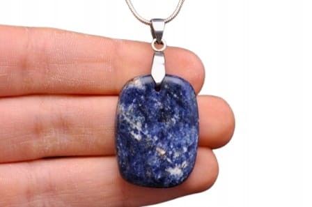 * SODALIT INTERESUJĄCA ZAWIESZKA NATURALNY MINERAŁ NR 7 *