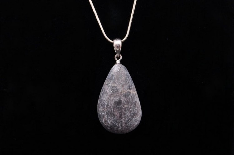 * KAMIEŃ KSIĘŻYCOWY MOONSTONE MADAGASKAR ZAWIESZKA CIEMNY KOLOR OKAZ NR 6 *