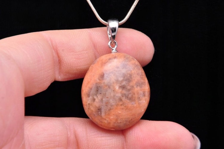 * KAMIEŃ SŁONECZNY INTERESUJĄCA ZAWIESZKA NATURALNY MINERAŁ NR 16 *
