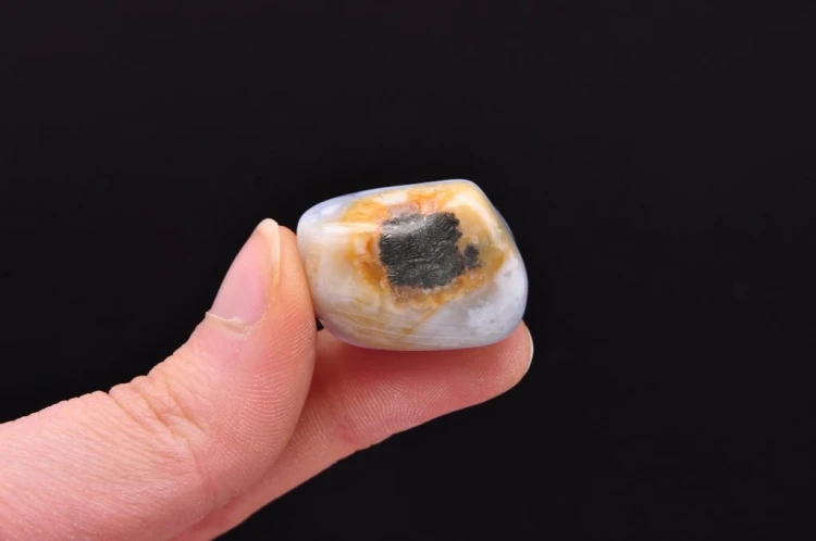 * CHALCEDON BŁĘKITNY AFRYKA MAŁY INTERESUJĄCY MINERAŁ NR 12 *