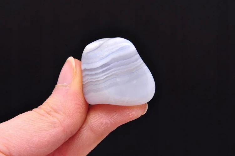 * CHALCEDON BŁĘKITNY AFRYKA ELEGANCKI MINERAŁ NA PREZENT NR 10 *