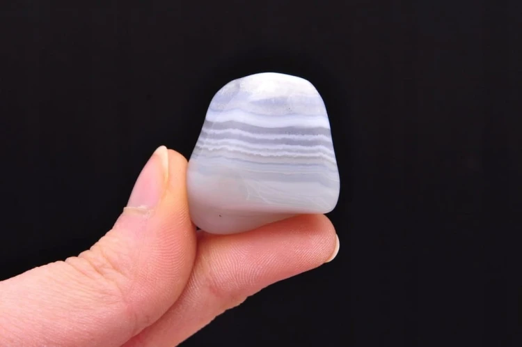 * CHALCEDON BŁĘKITNY AFRYKA ELEGANCKI MINERAŁ NA PREZENT NR 10 *