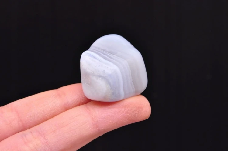 * CHALCEDON BŁĘKITNY AFRYKA ELEGANCKI MINERAŁ NA PREZENT NR 10 *