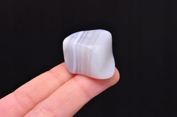 * CHALCEDON BŁĘKITNY AFRYKA ELEGANCKI MINERAŁ NA PREZENT NR 10 *