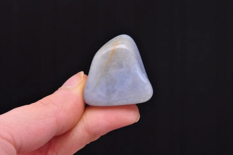 * CHALCEDON BŁĘKITNY AFRYKA UROKLIWY OKAZ BĘBNOWANY NR 7 *
