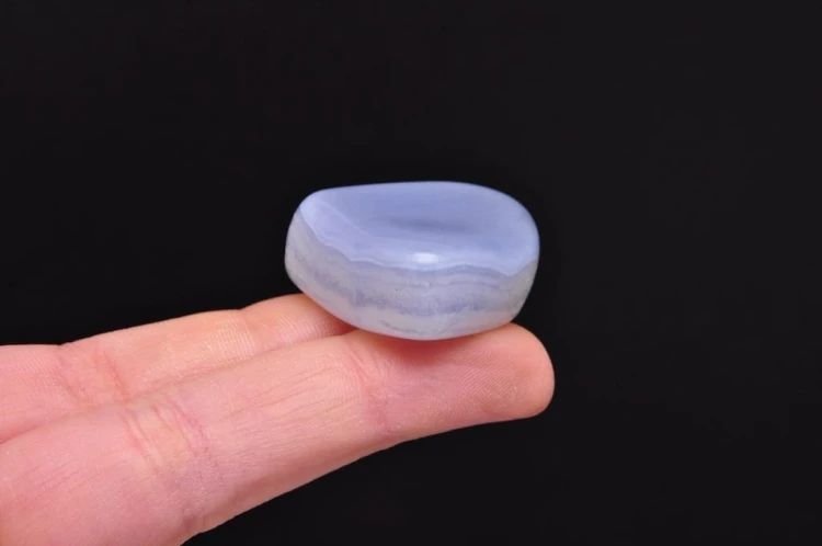 * CHALCEDON BŁĘKITNY AFRYKA UROKLIWY OKAZ BĘBNOWANY NR 7 *
