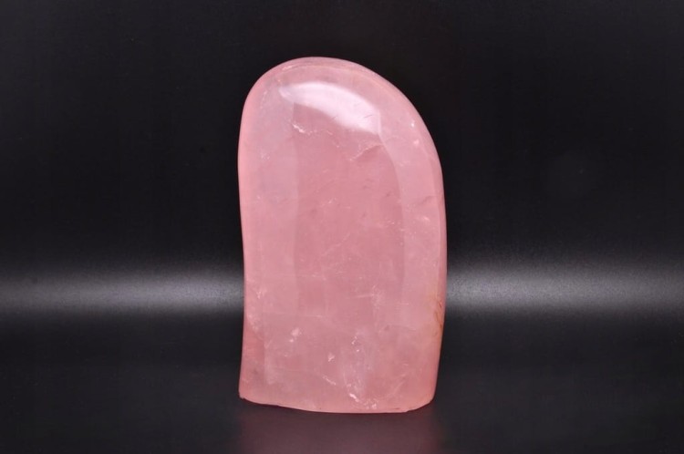 * KWARC RÓŻOWY ŚLICZNY MINERAŁ DO KOLEKCJI PRZEPIĘKNA BARWA NR 2 *