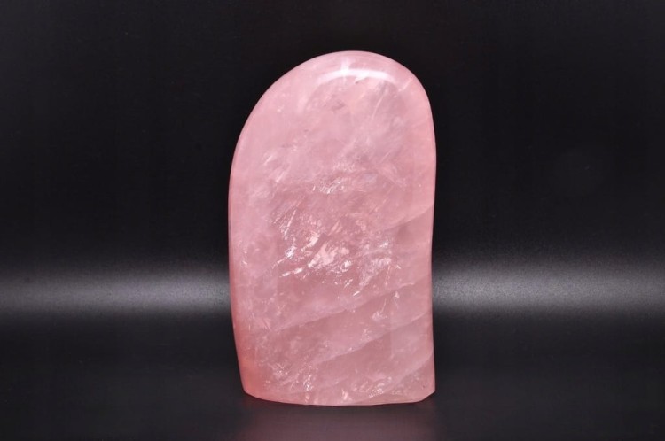 * KWARC RÓŻOWY ŚLICZNY MINERAŁ DO KOLEKCJI PRZEPIĘKNA BARWA NR 2 *