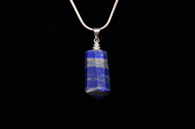 * LAPIS LAZULI INTERESUJĄCA ZAWIESZKA OBELISK NATURALNY MINERAŁ NR 9 *